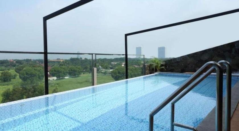 Lemo Hotel Serpong Tangerang Extérieur photo