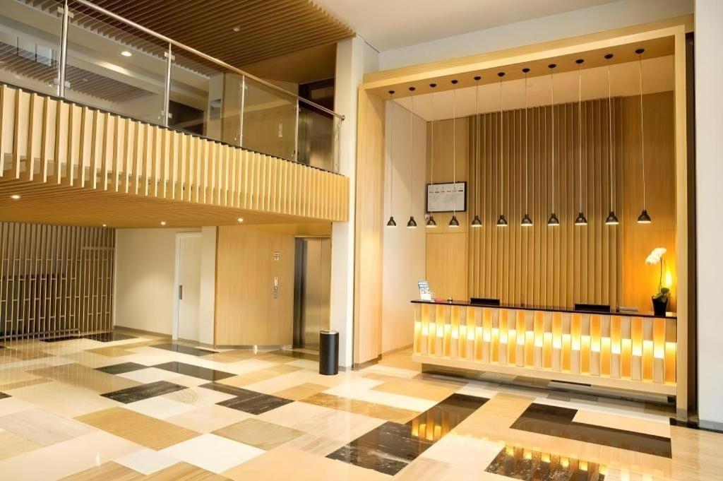 Lemo Hotel Serpong Tangerang Extérieur photo