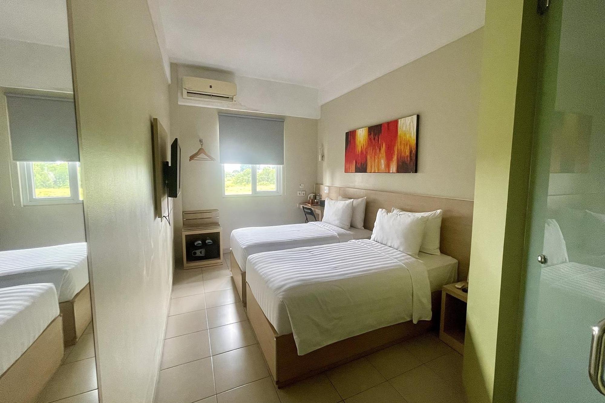 Lemo Hotel Serpong Tangerang Extérieur photo