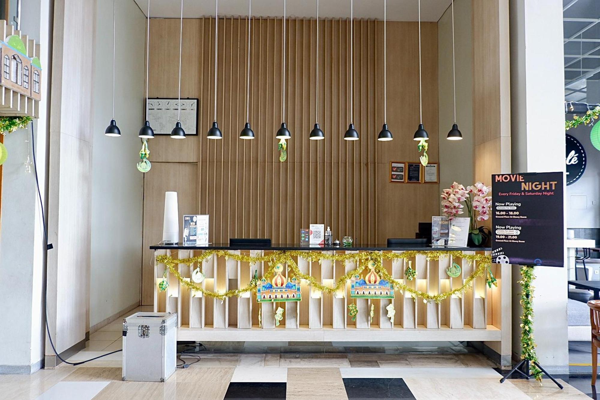 Lemo Hotel Serpong Tangerang Extérieur photo