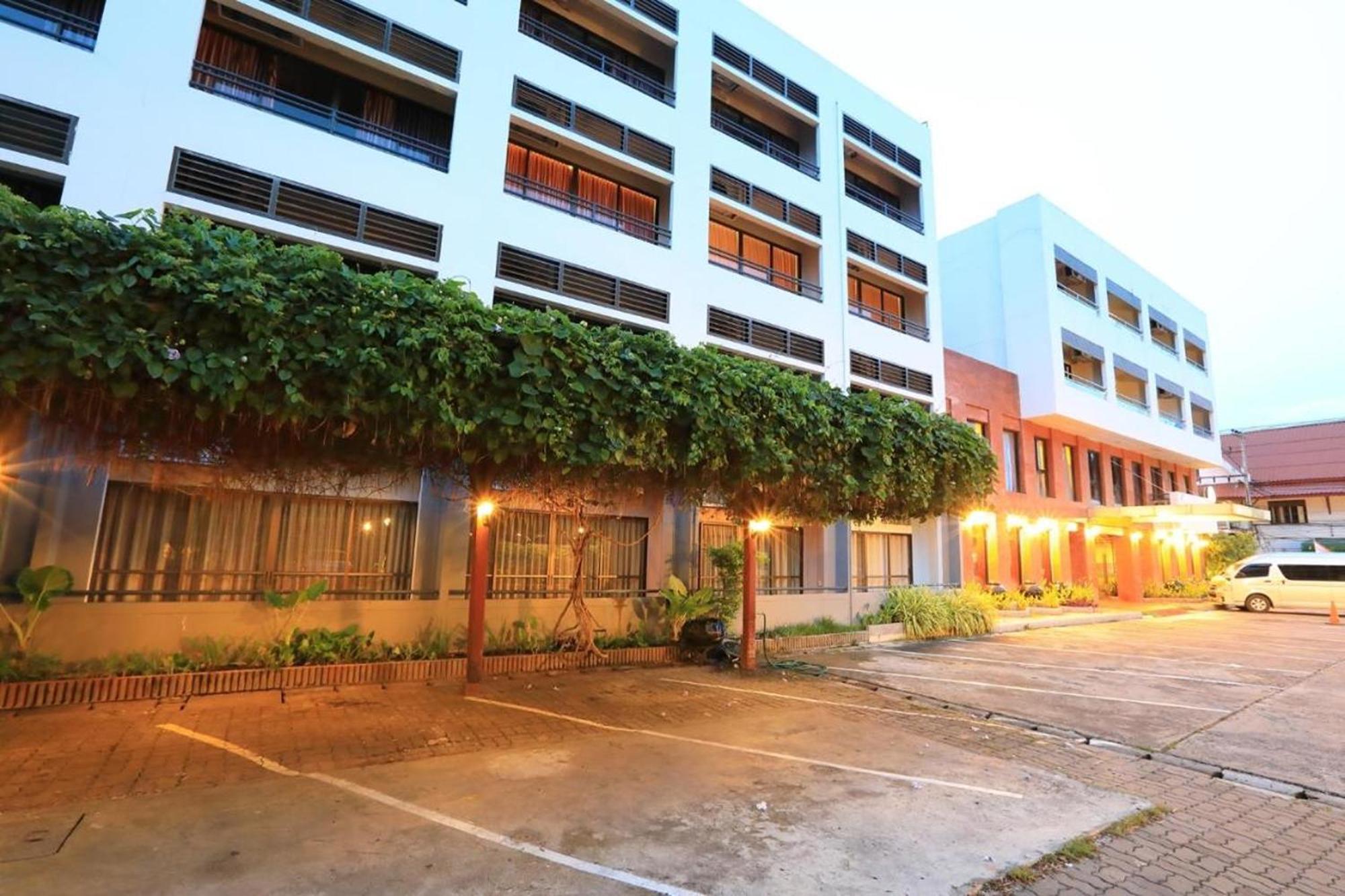 Lemo Hotel Serpong Tangerang Extérieur photo