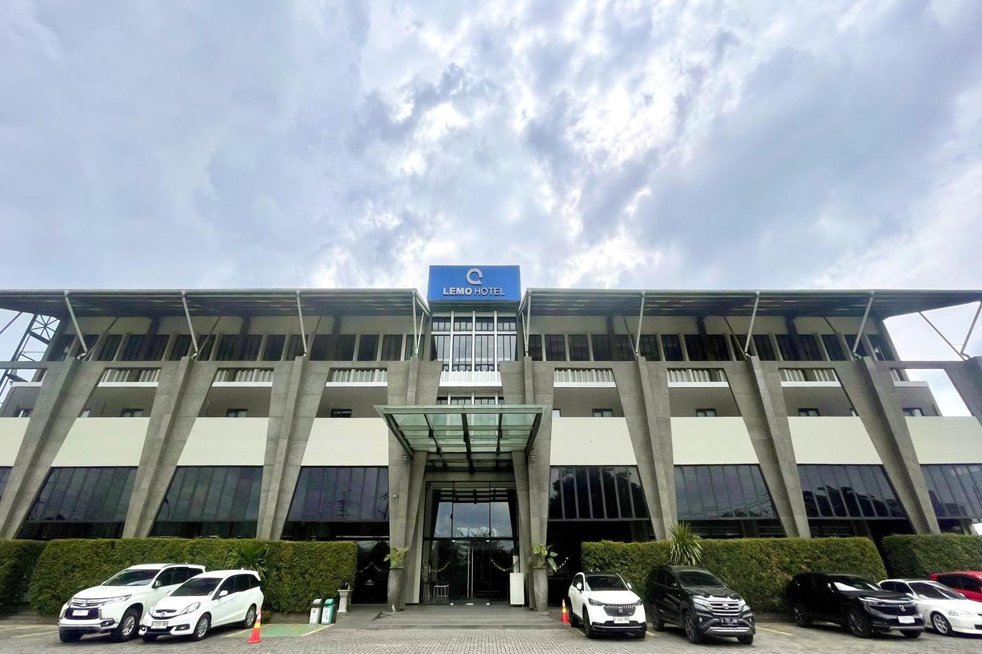 Lemo Hotel Serpong Tangerang Extérieur photo