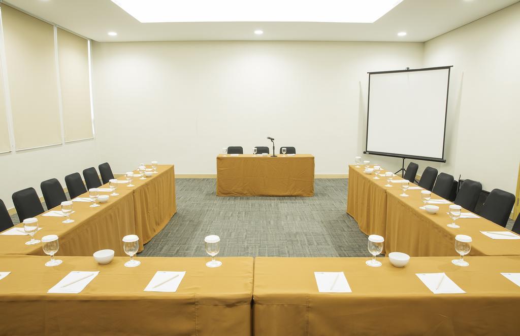 Lemo Hotel Serpong Tangerang Extérieur photo